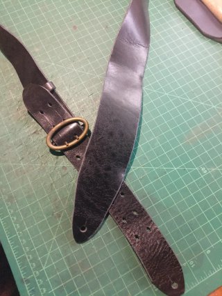Correa de cuero para guitarra/bajo