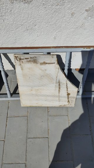 Losa de mármol blanco sin pulir