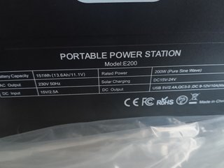 Estación de energía portátil 200W