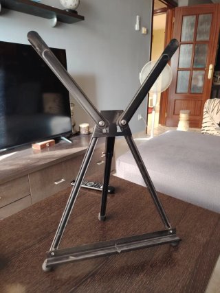 Libro y lámina. Leonardo DaVinci. Soporte.