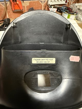 Consola moldura pantalla Peugeot 206