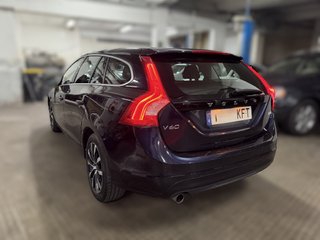 Volvo V60 2.0 D3 Momentum Auto
