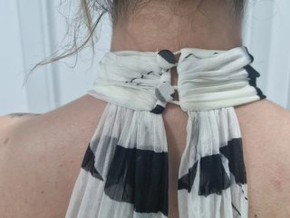 Vestido de fiesta blanco y negro plisado