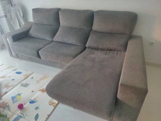 Sofá modular gris de 3 plazas