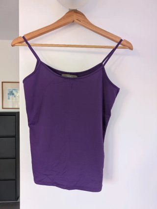 Top tirante fino morado Zara