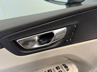 Volvo XC60 Inscription Auto B4