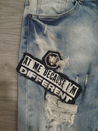 Pantalones vaqueros rotos talla S