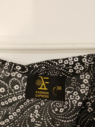 Mono largo de tirantes estampado