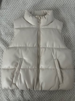 Chaleco acolchado beige