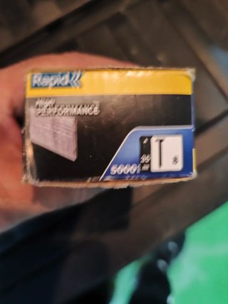 Caja de clavos