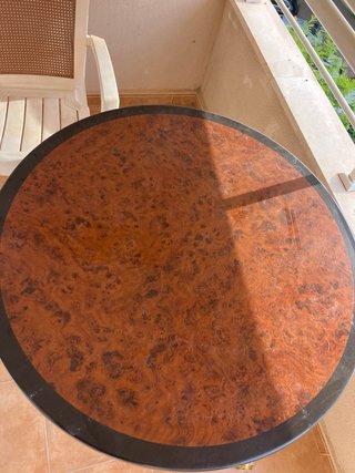 Mesa redonda terraza metal y madera
