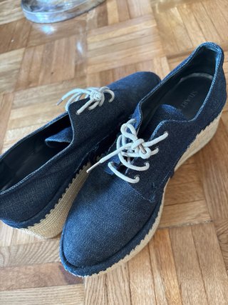 Zapatos cuña denim Stuart Weitzman usados una vez