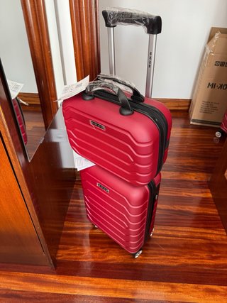 Maleta de cabina nueva