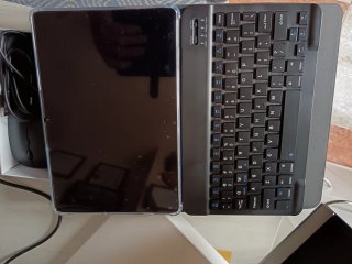 Tablet DMОAO con Teclado