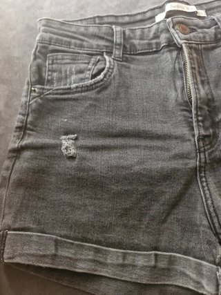 Shorts vaqueros grises Bershka Talla 40