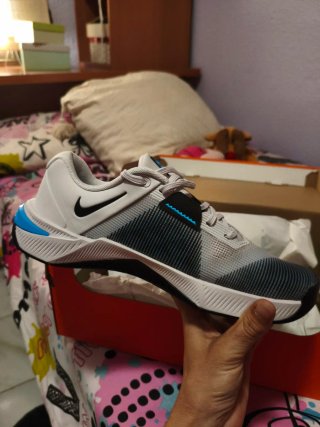Nike Metcon 10 Azul y Blanco