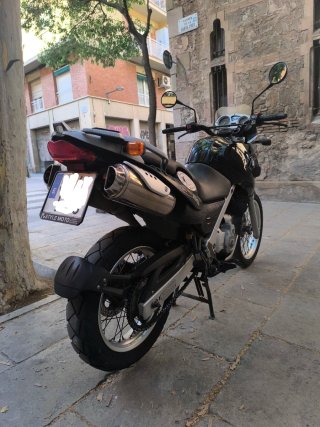 BMW F650GS negra 2006