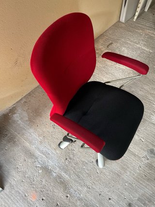 Silla de escritorio ajustable