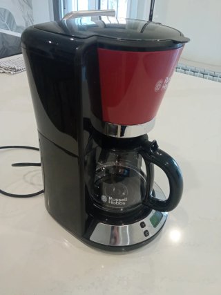 Cafetera Russell Hobbs Roja