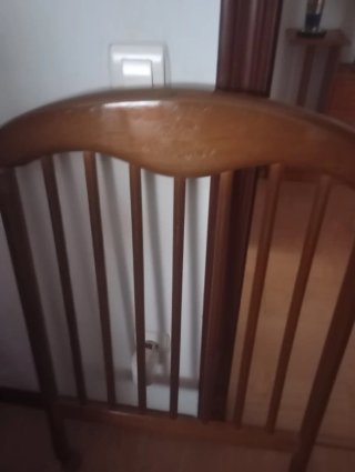 Cuna de madera lacada con dibujo osito