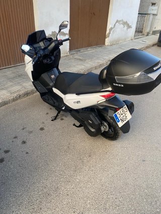 Moto Scooter Mitt GTS 125