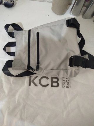 Bolso Mochila KCB Vegano Negro Beige