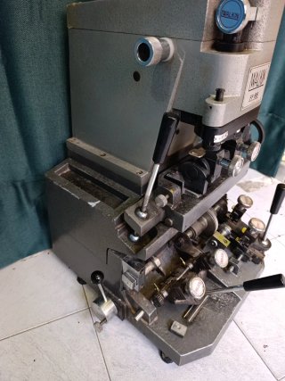 Máquina Duplicadora Llaves Walkin FF-88
