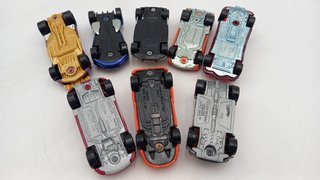 HWLOTTO5 Hot Wheels lotto 8 macchinine assortite
