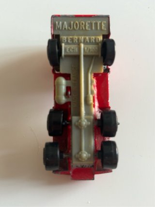 Camión tractor Bernard de Majorette
