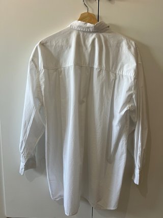 Camisa blanca Stradivarius mujer. Talla M