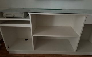 Mostrador tienda blanco con cristal