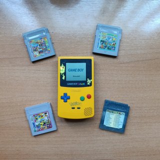 Game Boy Color Edición Pokémon Pikachu y Pichu