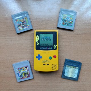 Game Boy Color Edición Pokémon Pikachu y Pichu