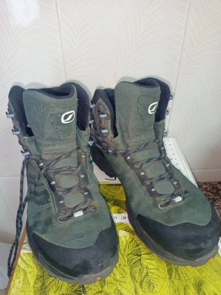 Botas de montaña Scarpa mujer