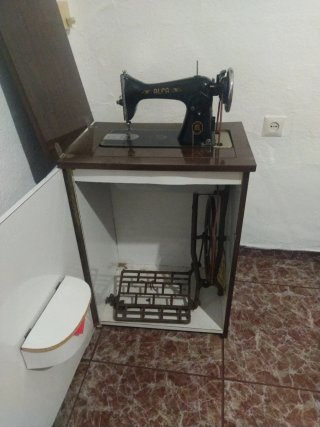 Máquina de coser Alfa Eibar España