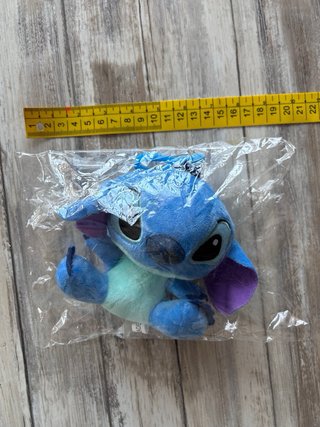 Peluche Stitch Disney con llavero