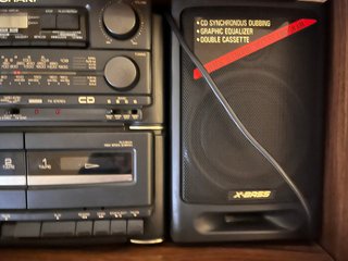 Minicadena Sharp X-Bass CD510H