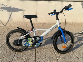 Bicicleta Infantil Btwin 16 con Diseño Astronauta
