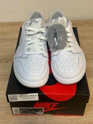 Nike Air Jordan 1 Low Natural Grey