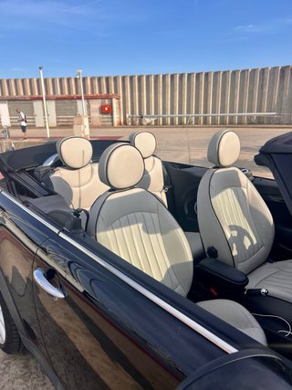 MINI Cabrio 2012