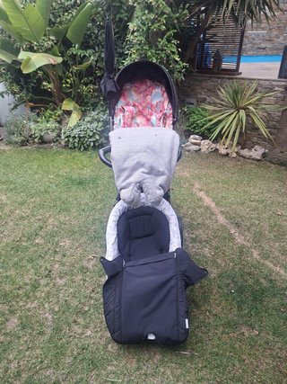 Silla de Paseo Stokke Xplory X Negra