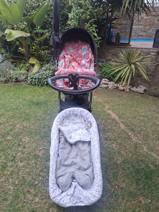 Silla de Paseo Stokke Xplory X Negra