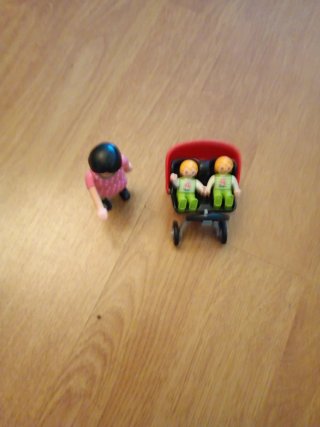 Playmobil Cochecito Doble con Figuras