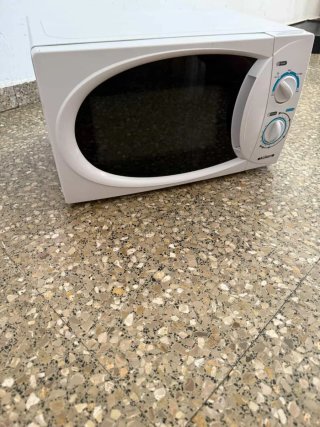 Microondas blanco