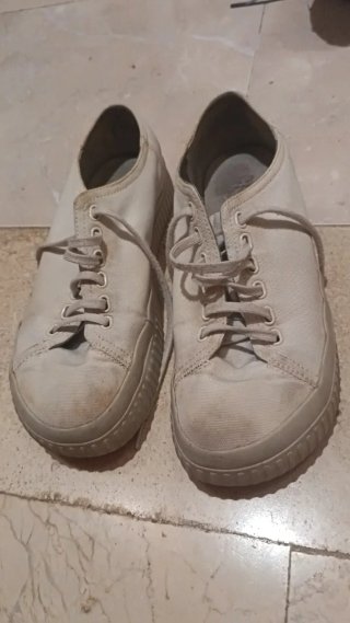 5 Pares Zapatos Beige Talla 45