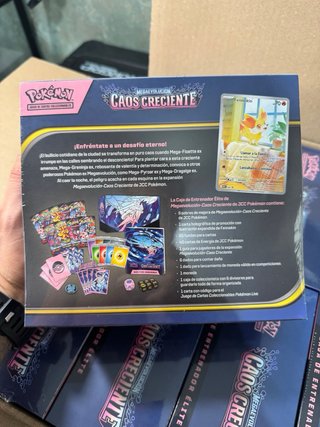 ETB Caos Creciente Pokemon