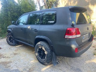 Toyota land cruiser hdj 200