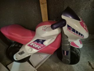 Moto correpasillos infantil Feber RR