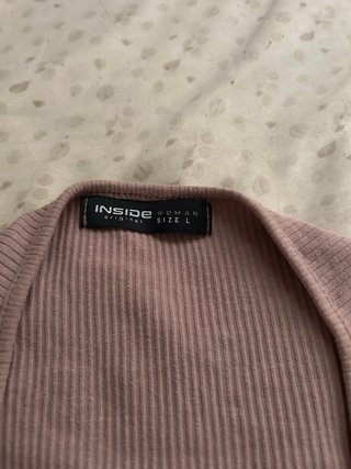 Blusa rosa con botones