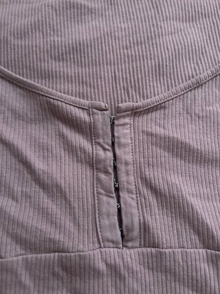 Blusa rosa con botones